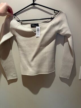 Aritzia TEN by Marella Off-White Long Sleeve Knit Top